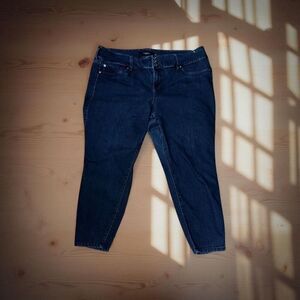 Plus Size DarkWash Torrid Hi Waisted Crop Jeans Size 22 Short 40x26 #123